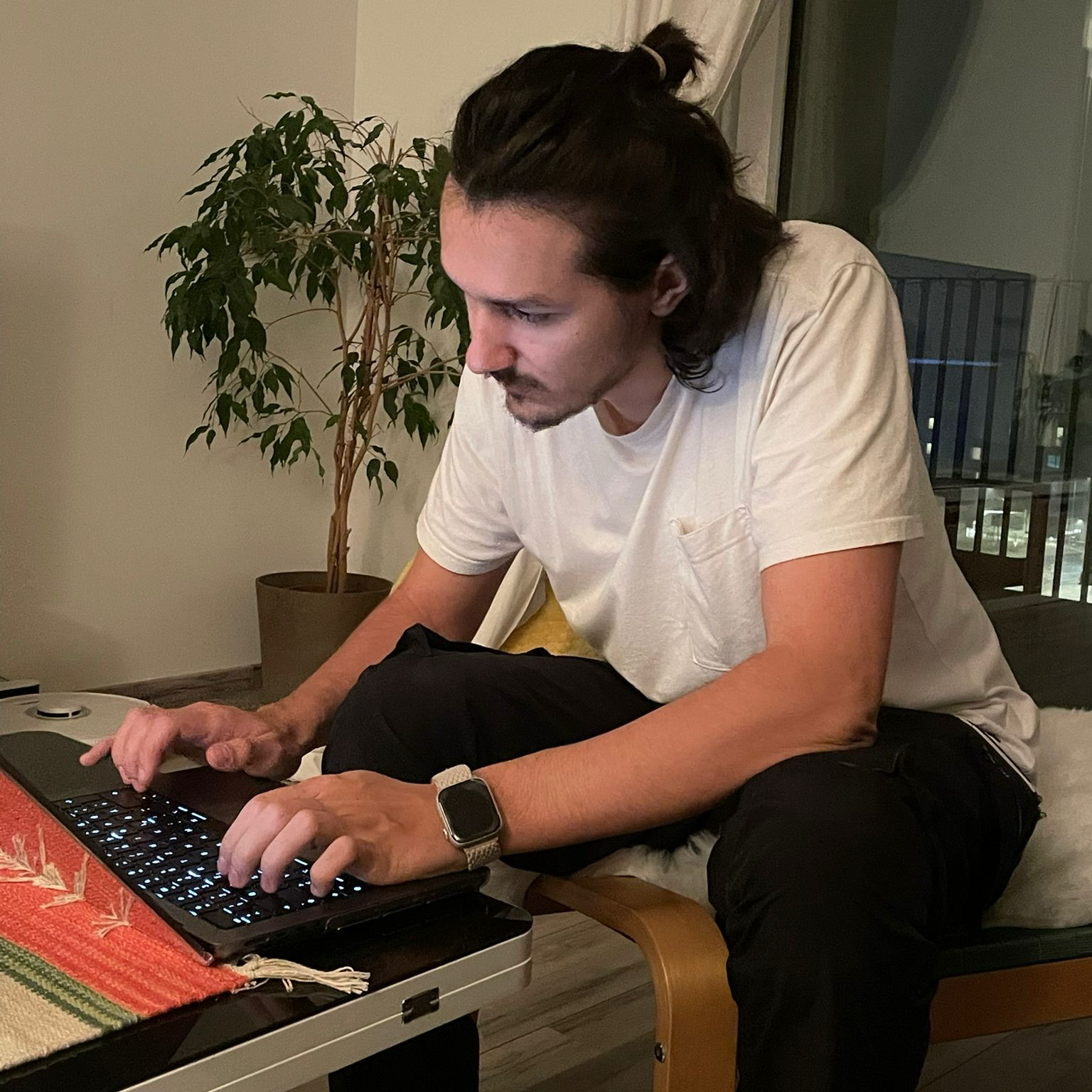 Porträtfoto von Christopher Metnitzer, Systementwickler